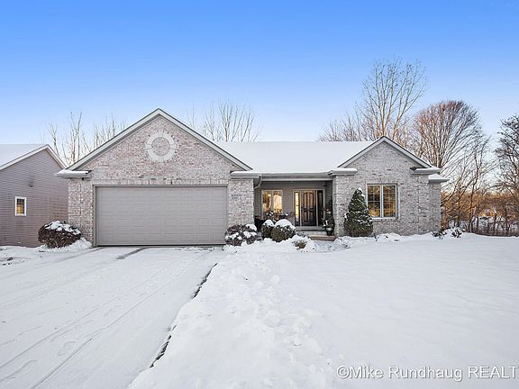 2nd image of 5261 Applewood Dr SW