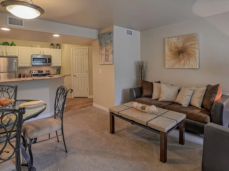 UTE CREEK APARTMENTS — Photo 19