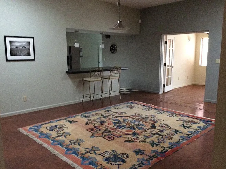 2051 E Hawthorne St — Photo 5