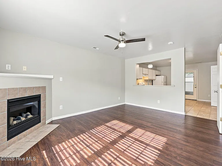 107 Spring Meadows Cir — Photo 3