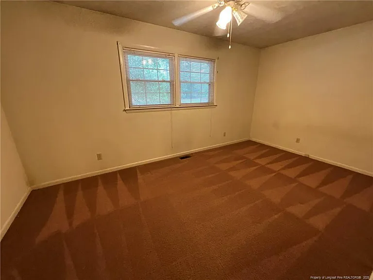 2235 Memory St — Photo 2