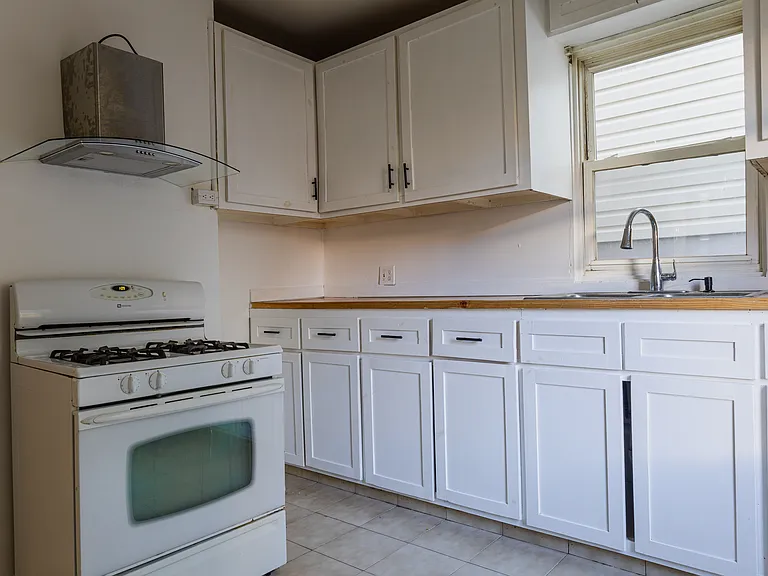 371 Badger Ave #1 — Photo 7
