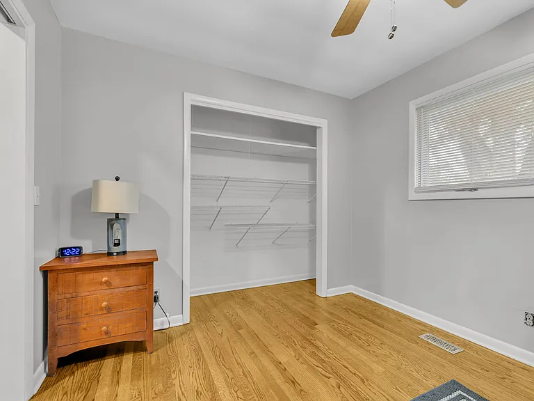 518 Twin Oak Dr — Photo 32