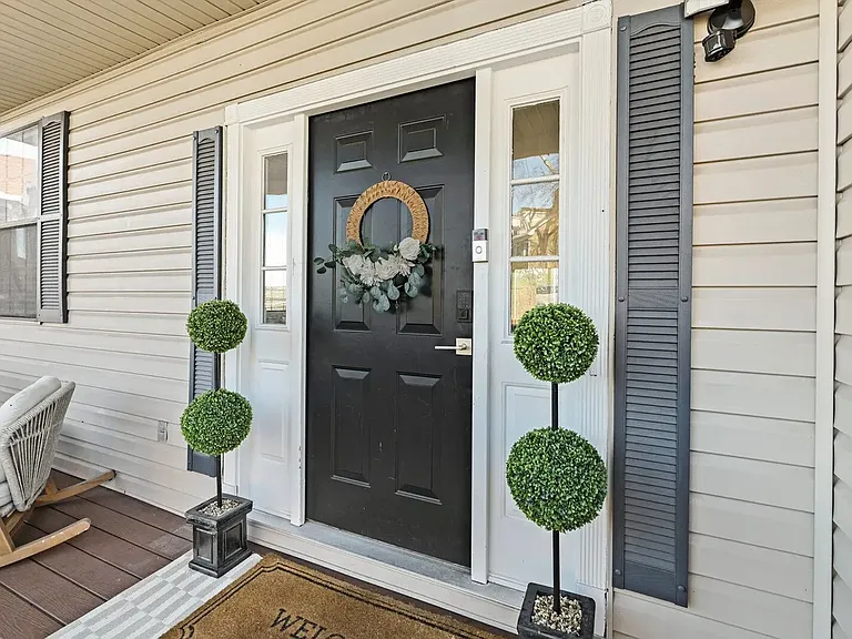 212 Deer Point — Photo 3