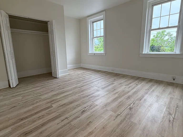 230 Wick St — Photo 11