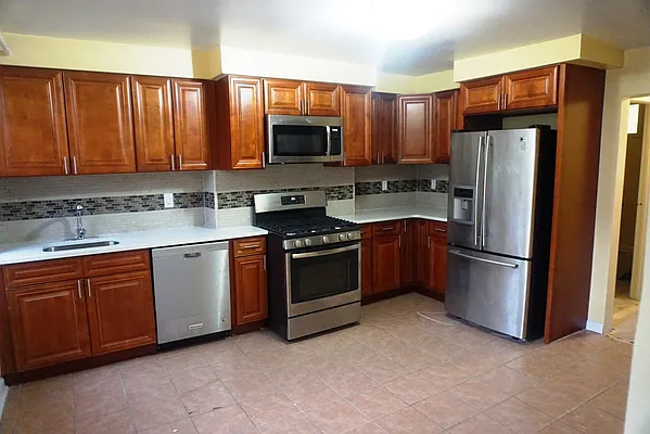 Rented by H.P. Greenfield Real Estate | media 26