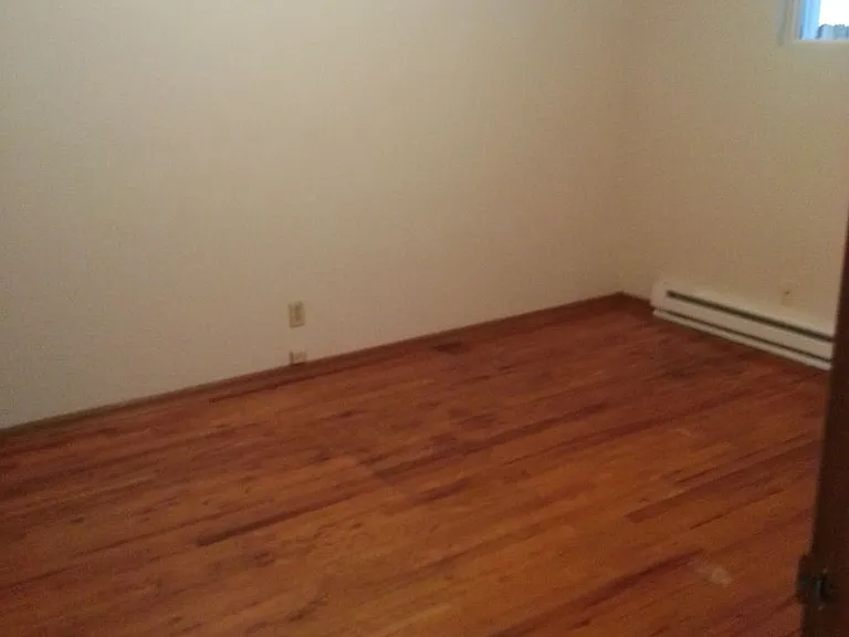 007-Garden Apartments — Photo 17