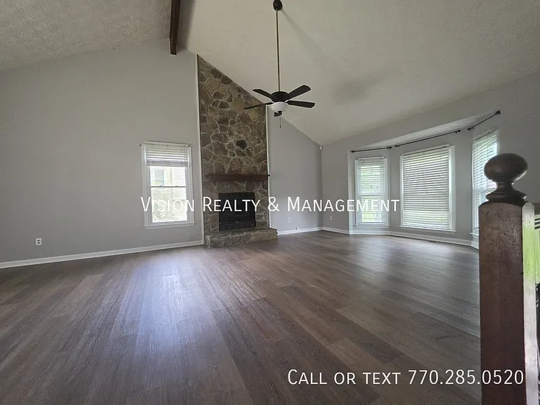 985 S Lassetter Cir — Photo 3