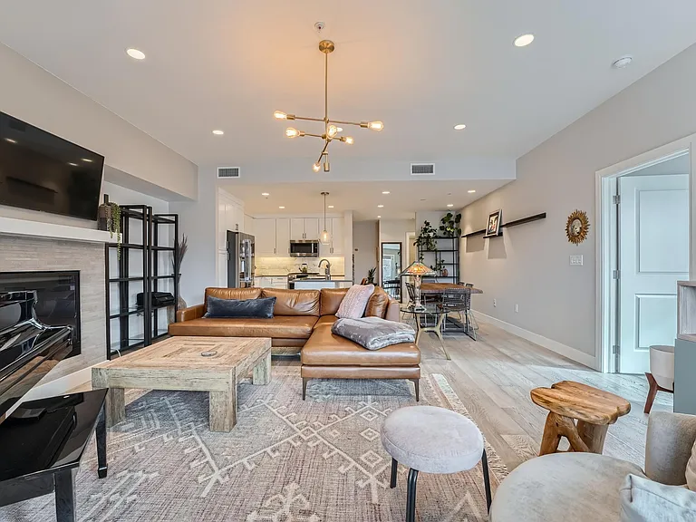 3301 Arapahoe Ave #229 — Photo 2