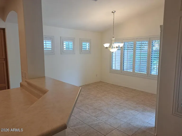 320 W Cardinal Way — Photo 9