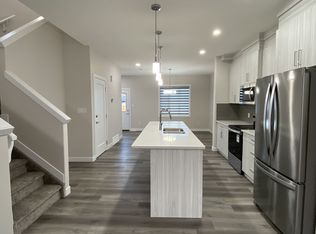 5052 Chappelle Rd SW #M, Edmonton, AB T6W4H7