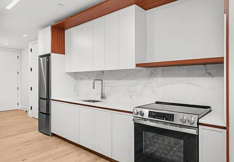 570 Fulton St #10G — Photo 2