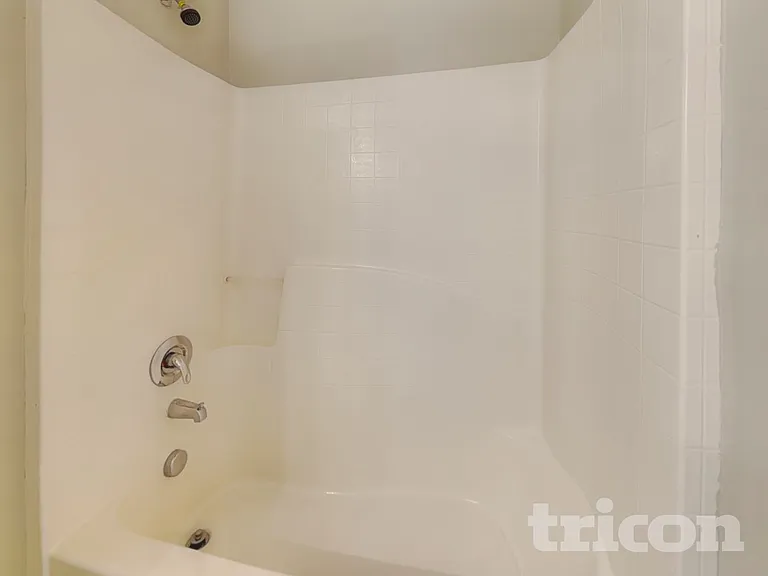 10610 Opus Dr — Photo 14
