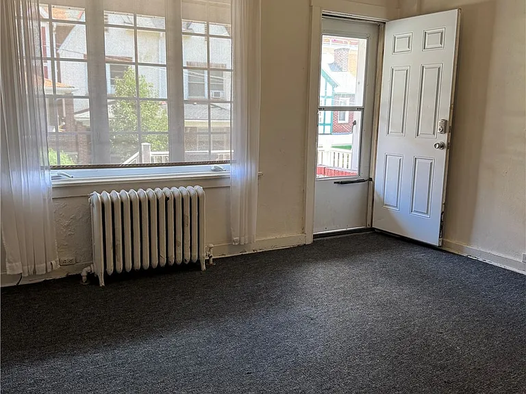 211 Chesterfield Rd — Photo 4