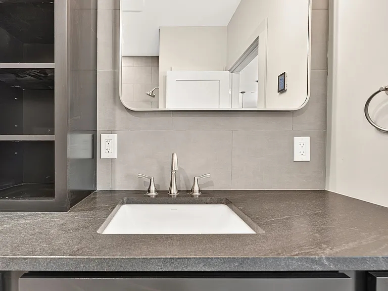 176 Hudson St #3 — Photo 13