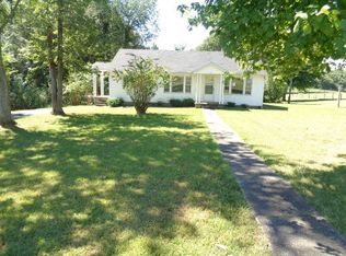 546 Vaughns Chapel Rd, Calvert City, KY 42029