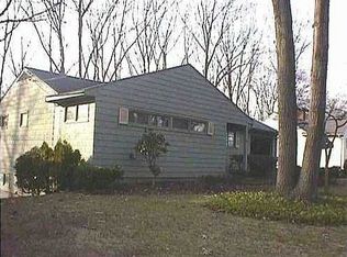 67 Woodside Dr, Wethersfield, CT 06109