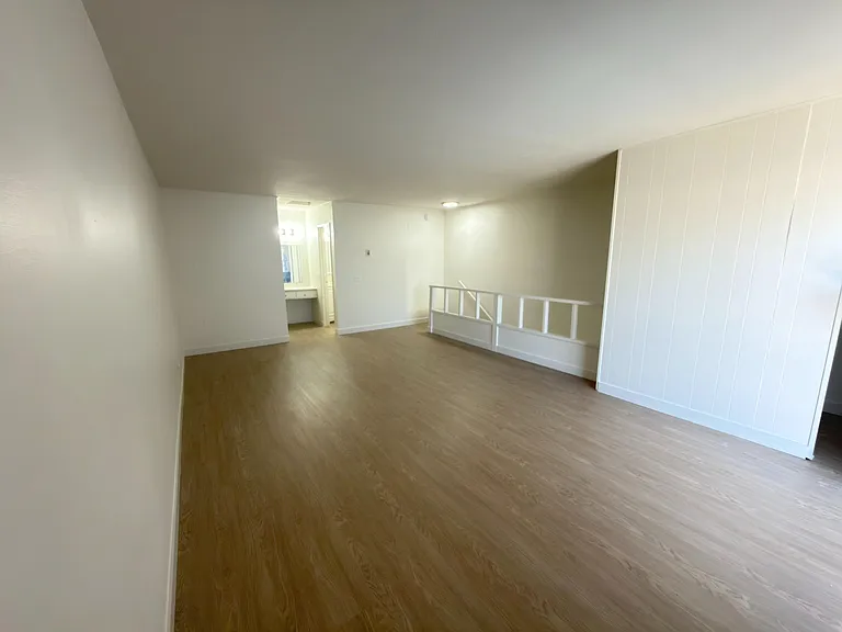328 W Orangewood Ave #C — Photo 6