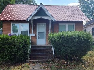 721 4th St, Monett, MO 65708