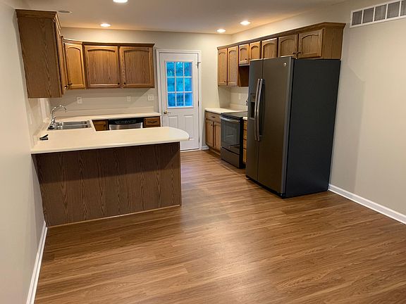 3rd image of 1041 Winter Haven St #1041
