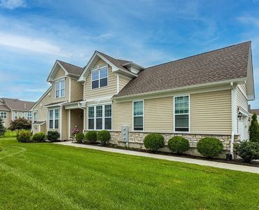 15 Henry Way #15, Millis, MA, 02054