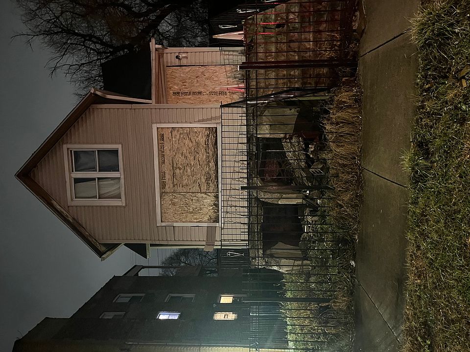 2nd image of 7045 S Kimbark Ave