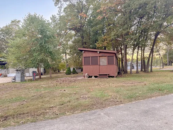 3/247 Woodhaven Dr E, Sublette, IL 61367