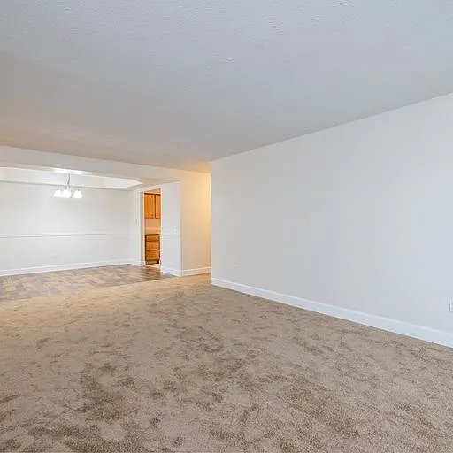 Jordache Park Apartments — Photo 15
