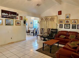 3818 Suttonford Dr, Houston, TX 77066