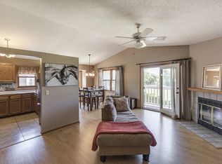 1904 Southpointe Ter, Eagan, MN 55122