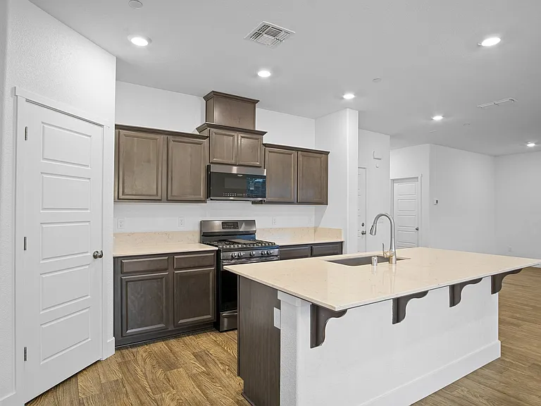 2455-00 Explorador Dr — Photo 15