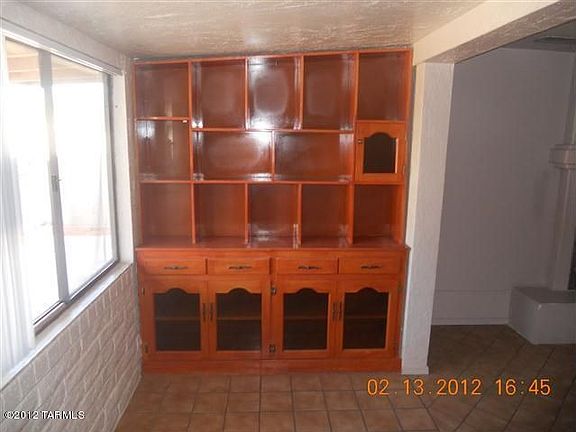 2nd image of 346 E Michigan Dr