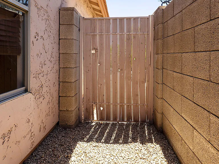 4704 E Weaver Rd — Photo 69