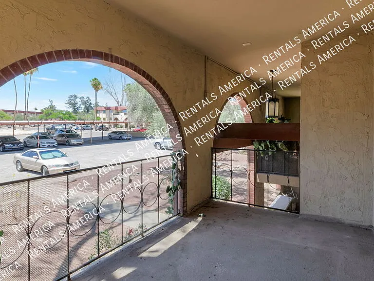 6332 N Barcelona Ln #506 — Photo 14