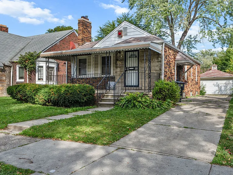 9022 Northlawn St — Photo 3