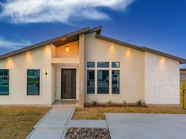 3253 Ethel Dr, Eagle Pass, TX 78852