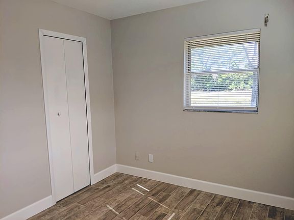 5th image of 599 Teak Dr
