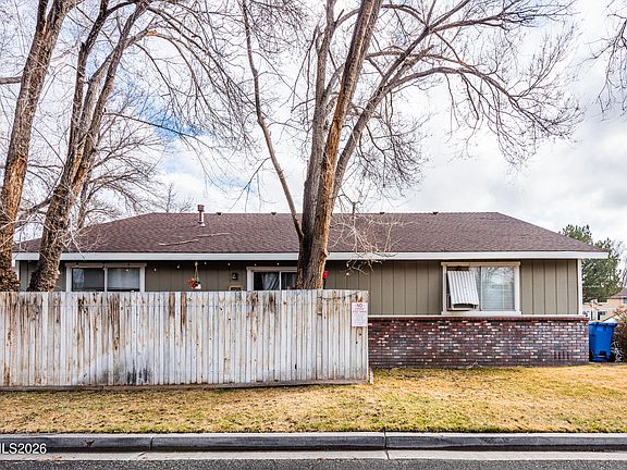 3rd image of 1529 Douglas Ave