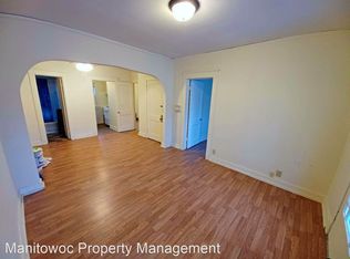 1002 N 13th St #10896344, Manitowoc, WI 54220