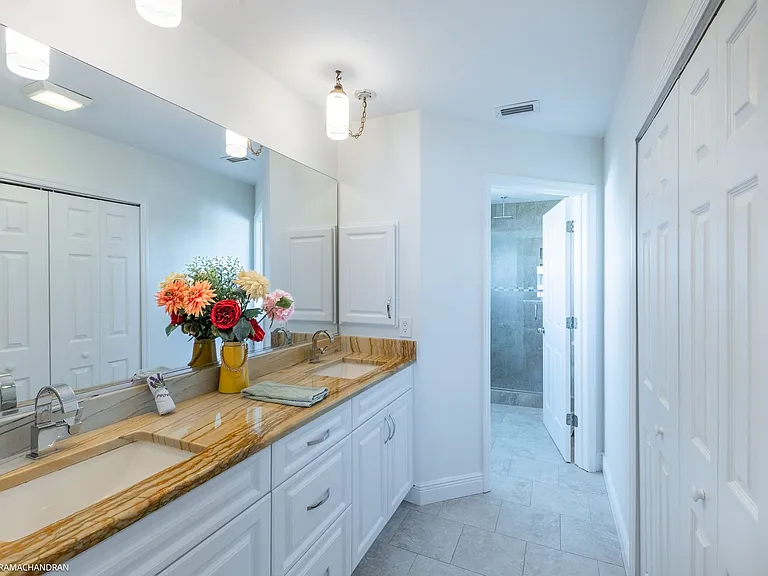 1801 Jamaica Way #331 — Photo 35