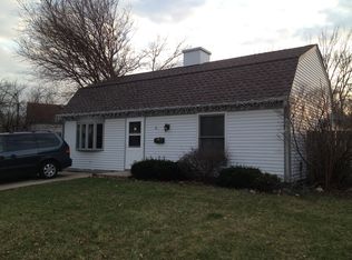 4 Pendleton Pl, Montgomery, IL 60538