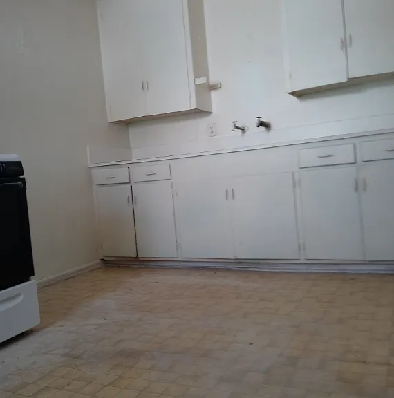 204 Rock Ave — Photo 5