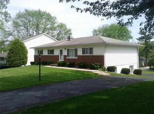 931 W Briarcliff Dr, Bloomington, IN