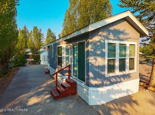 216 Oxbow Dr, Thayne, WY 83127