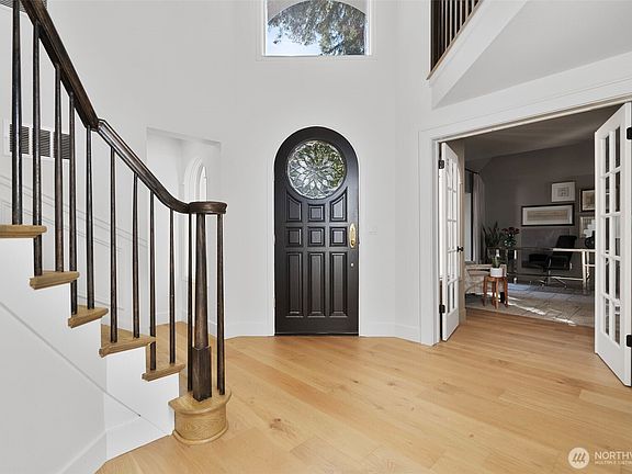5th image of 11428 Gravelly Lake Drive SW