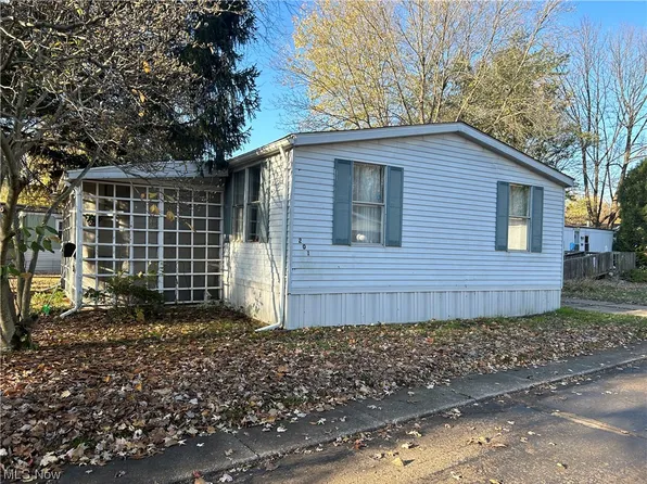 201 Paradise Blvd, Madison, OH 44057