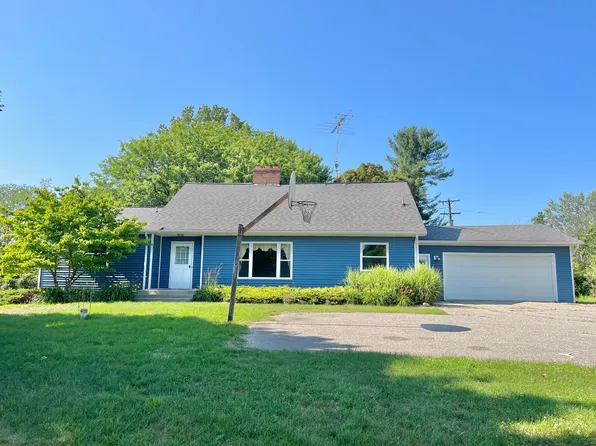 4685 S Luce Ave, Fremont, MI 49412