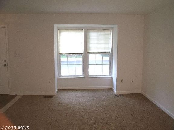 5th image of 12815 Town Center Way