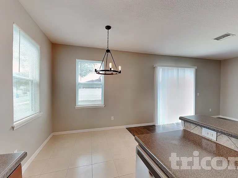 1109 Lauren Manor Loop — Photo 4