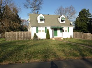 530 Howell Ave, Ewing, NJ 08628